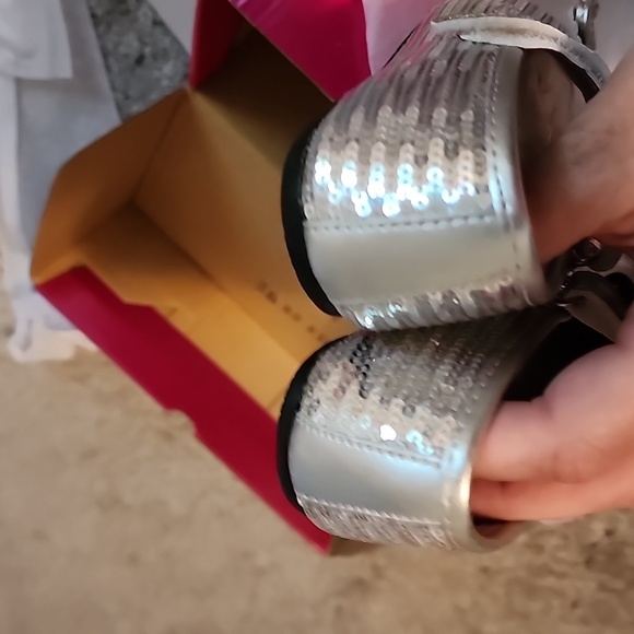 Rachel shoes lil margie silver seq size 10M - Picture 7 of 8